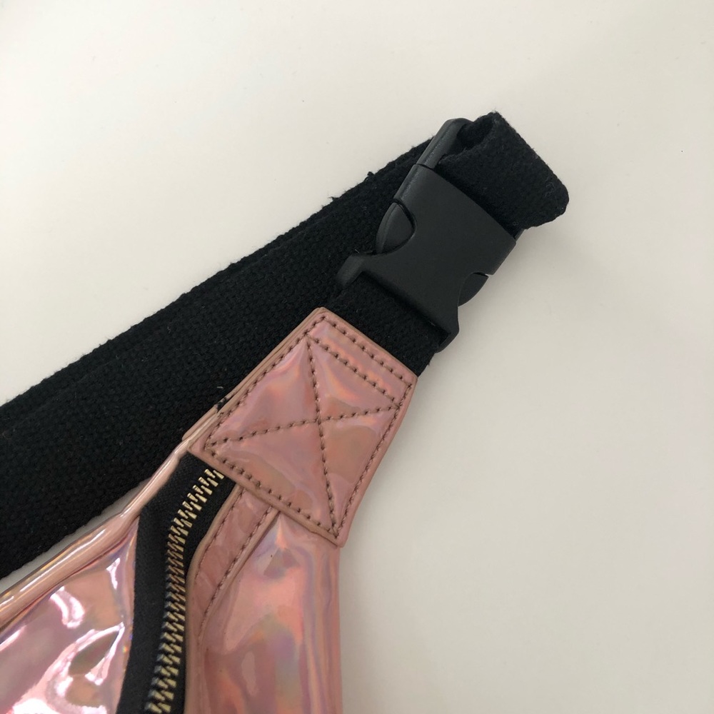 Fanny Pack - Picture 4 of 6